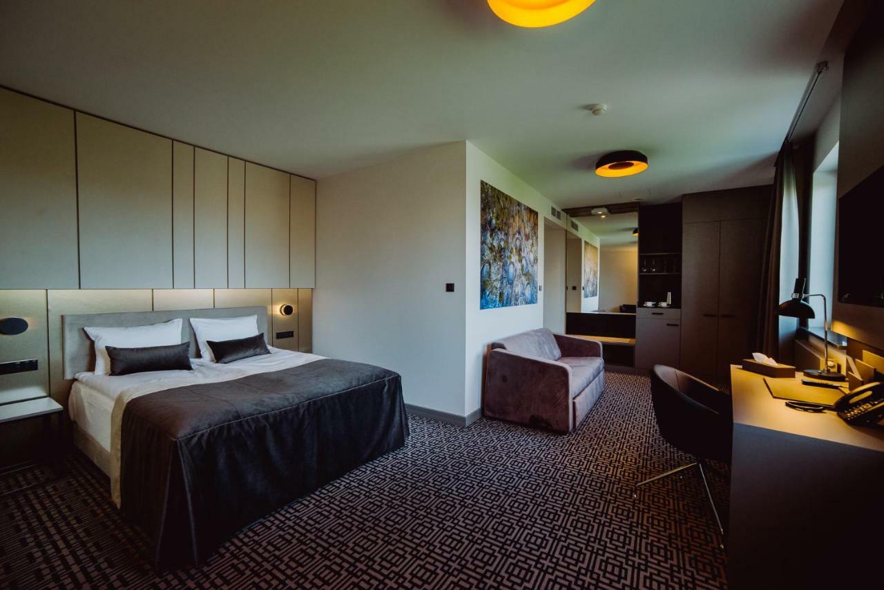Hotel Evva 타르노브제크 외부 사진